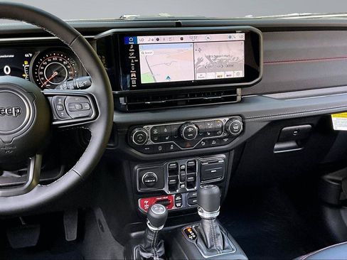 New 2026 Jeep Wrangler Unlimited Rubicon AWD/4WD image 7