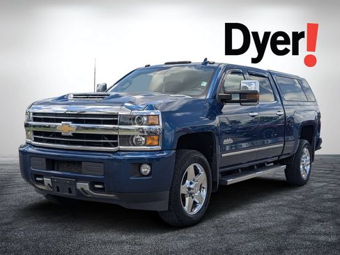 Used 2019 Chevrolet Silverado 2500 High Country w/ Duramax Plus Package AWD/4WD image 8