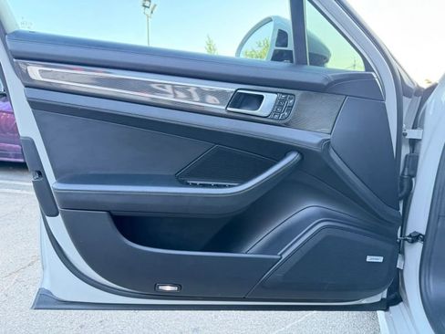 Used 2018 Porsche Panamera Turbo Sport Turismo w/ Sport Package AWD/4WD image 9
