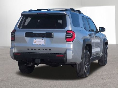 New 2025 Toyota 4Runner SR5 image 5