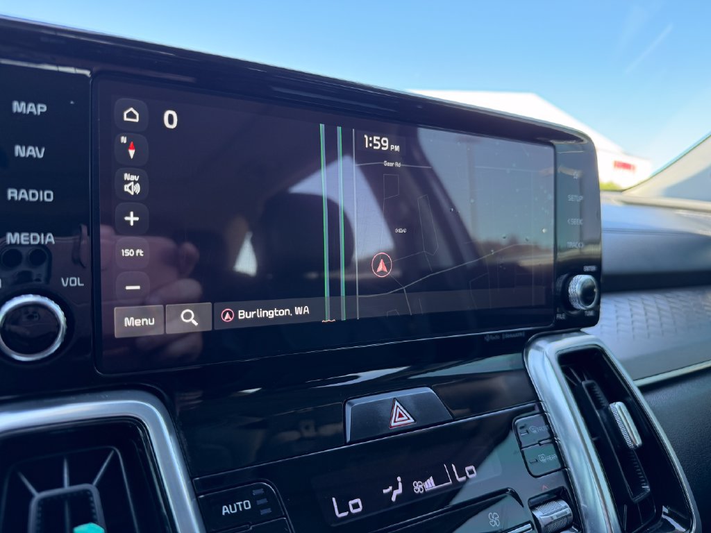 Certified 2023 Kia Sorento SX AWD/4WD image 31
