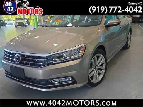 Used 2017 Volkswagen Passat 1.8T SEL Premium FWD image 1