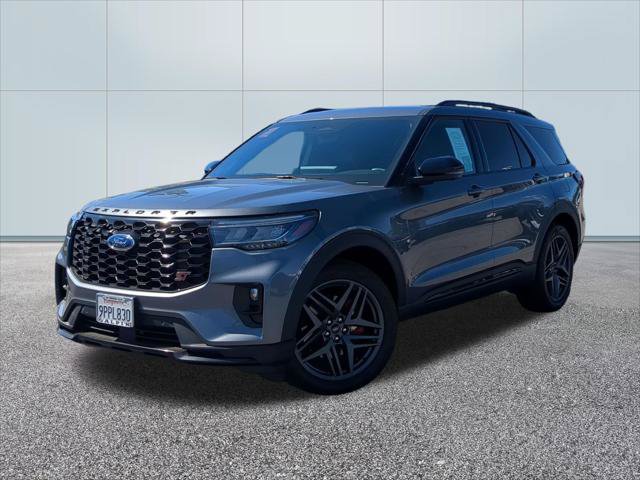 Used 2025 Ford Explorer ST AWD/4WD image 1
