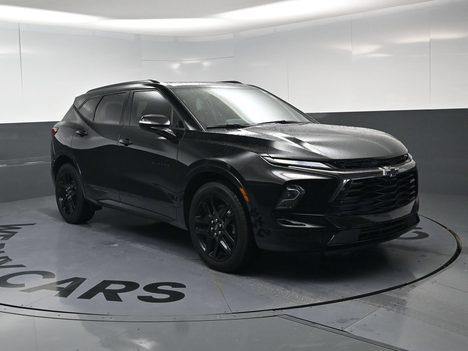 Used 2025 Chevrolet Blazer RS w/ Driver Confidence II Package FWD image 2
