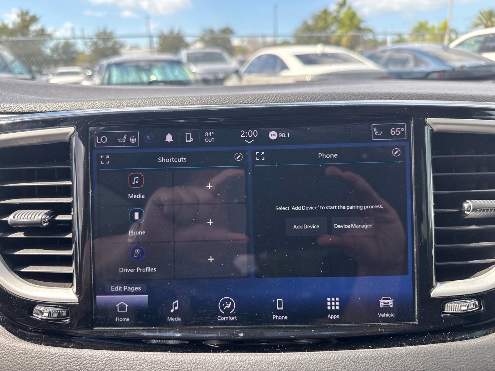 Used 2024 Chrysler Pacifica Touring-L FWD image 13