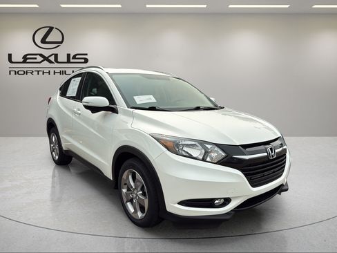 Used 2017 Honda HR-V EX-L image 4