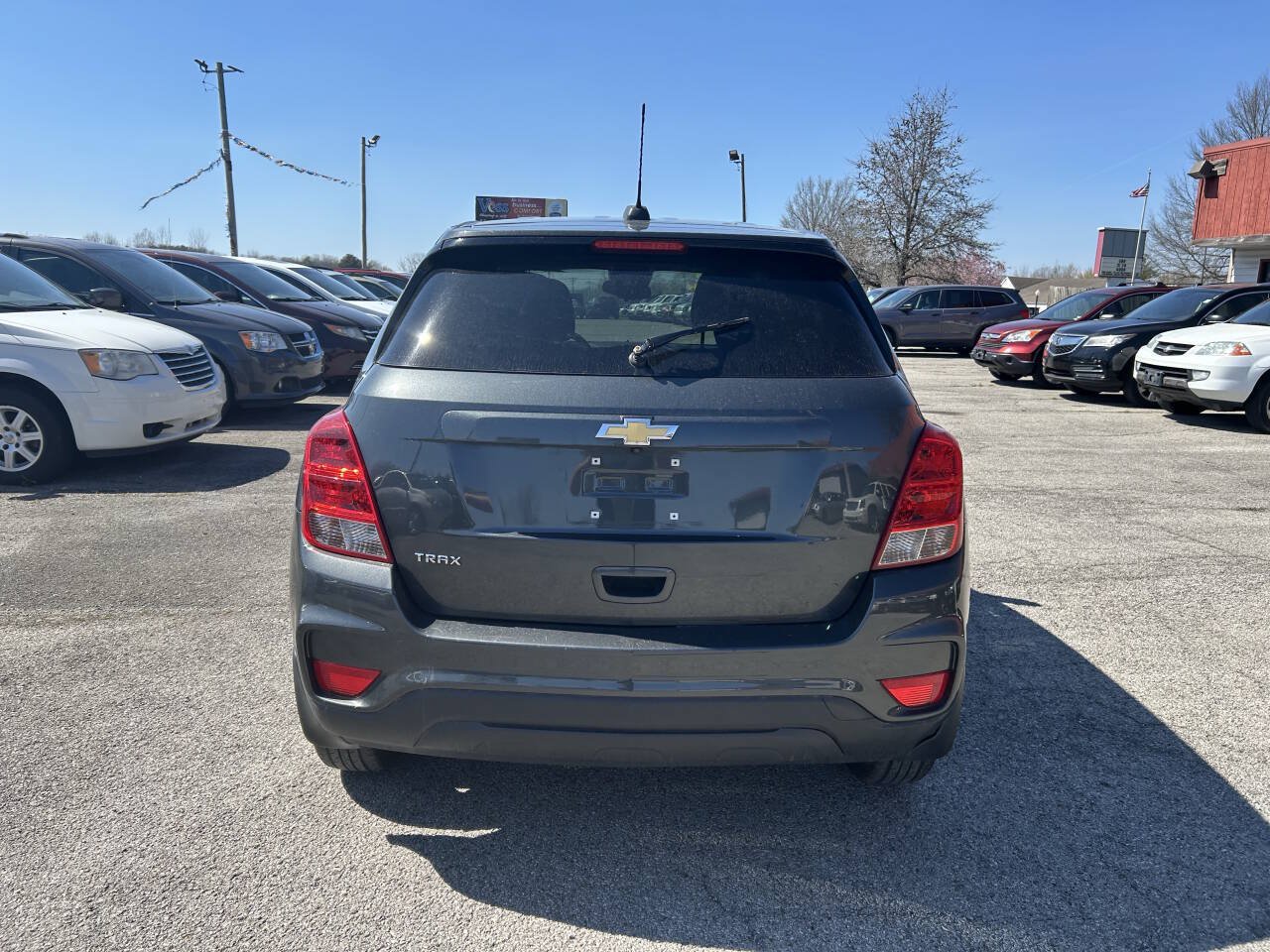 Used 2019 Chevrolet Trax LS w/ Tint and Cruise Package FWD image 3