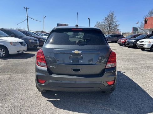 Used 2019 Chevrolet Trax LS w/ Tint and Cruise Package FWD image 3