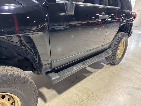 Used 2009 Toyota FJ Cruiser 4WD image 11