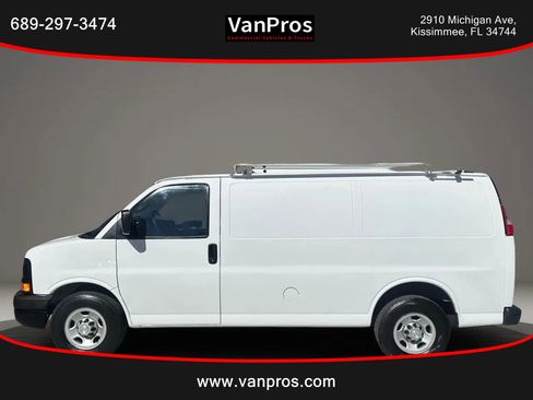 Used 2016 Chevrolet Express 2500 image 2