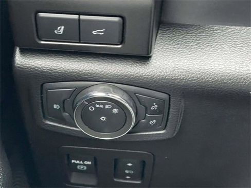 Used 2021 Ford Expedition Max Limited image 29