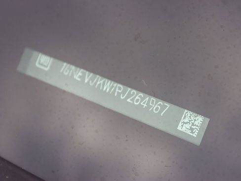 Used 2023 Chevrolet Traverse RS image 59