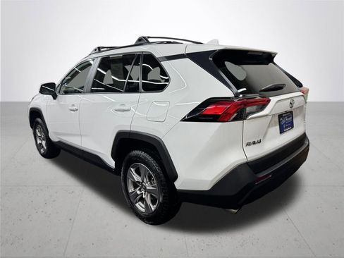 Used 2023 Toyota RAV4 XLE w/ Convenience Package image 4