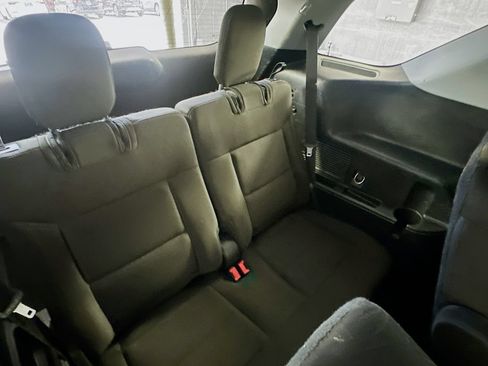 Used 2021 Ford Explorer XLT RWD image 26