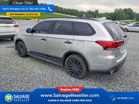 Used 2020 Mitsubishi Outlander FWD image 3