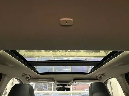Used 2023 Nissan Rogue SL w/ SL Premium Package AWD/4WD image 14