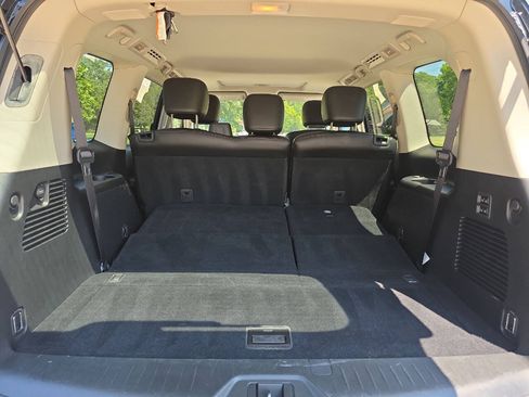Used 2020 Nissan Armada SL w/ Premium Package AWD/4WD image 25