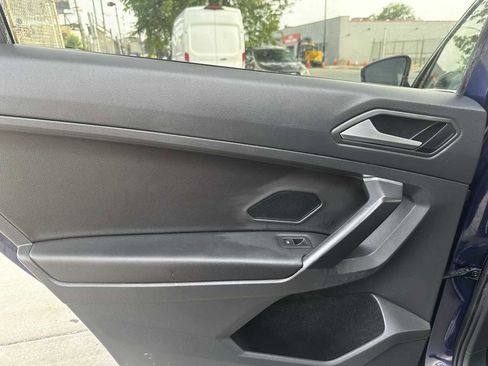 Used 2021 Volkswagen Tiguan SEL image 14