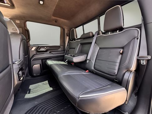 Used 2025 GMC Sierra 2500 AT4X w/ AT4X AEV Edition AWD/4WD image 23