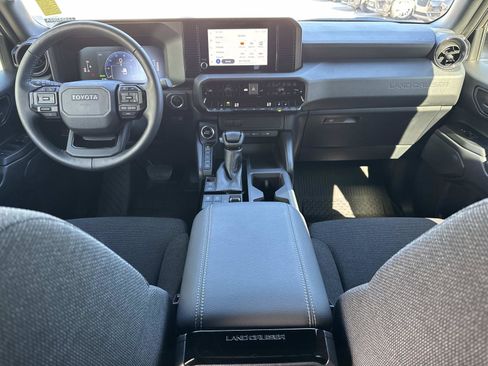 Used 2024 Toyota Land Cruiser image 16