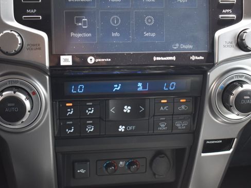 Certified 2020 Toyota 4Runner Limited AWD/4WD image 12