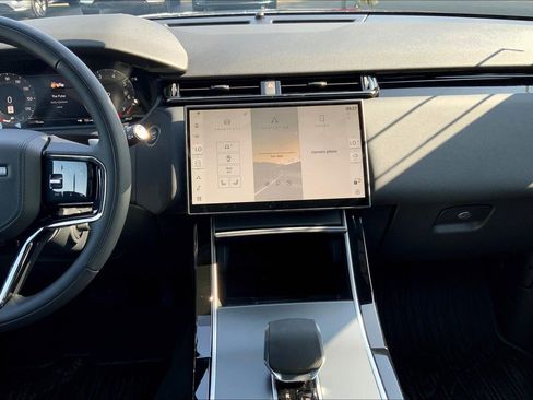 New 2026 Land Rover Range Rover Velar S image 7