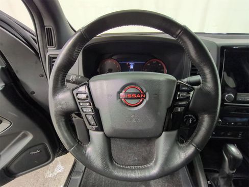 Used 2022 Nissan Frontier PRO-4X w/ Pro-4X Premium Package image 25