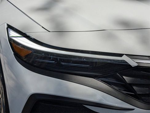 New 2025 Hyundai Elantra Blue image 9