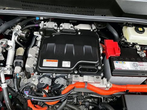 Certified 2023 Toyota bZ4X XLE image 31