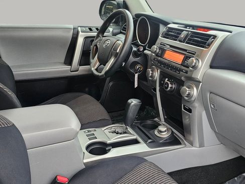 Used 2013 Toyota 4Runner SR5 w/ Convenience Pkg image 24