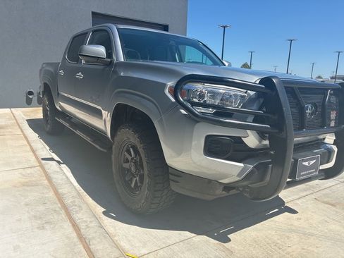 Used 2023 Toyota Tacoma SR AWD/4WD image 3