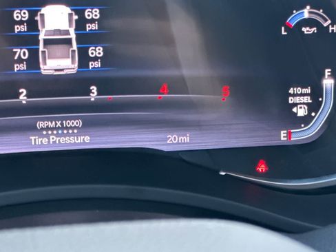 New 2026 RAM 2500 Laramie AWD/4WD image 29