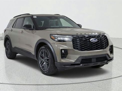 Used 2026 Ford Explorer ST-Line w/ ST-Line Street Pack AWD/4WD image 1