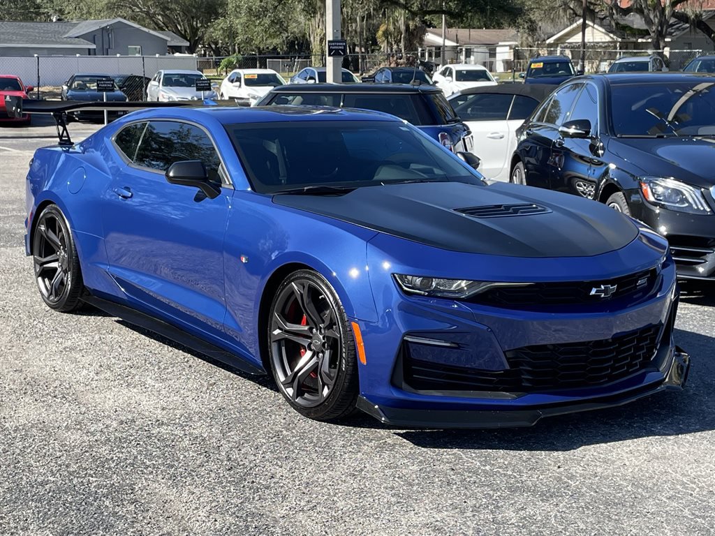 Used 2020 Chevrolet Camaro SS RWD image 14