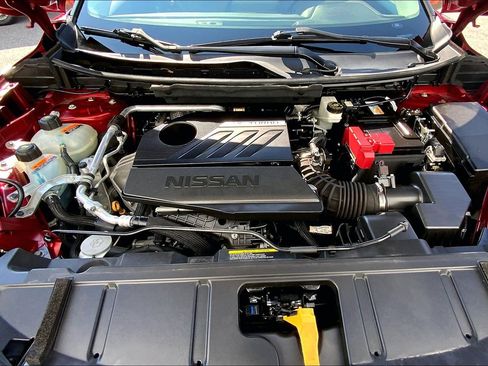Used 2023 Nissan Rogue SV AWD/4WD image 13