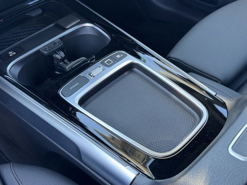 New 2025 Mercedes-Benz EQB 300 4MATIC image 27