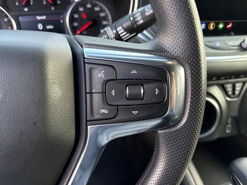 Used 2025 Chevrolet Blazer LT image 24