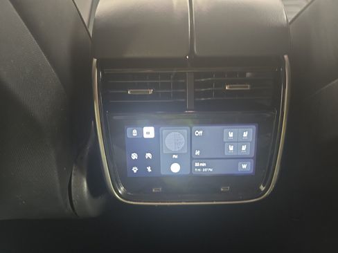 Used 2025 Rivian R1S Adventure AWD/4WD image 30