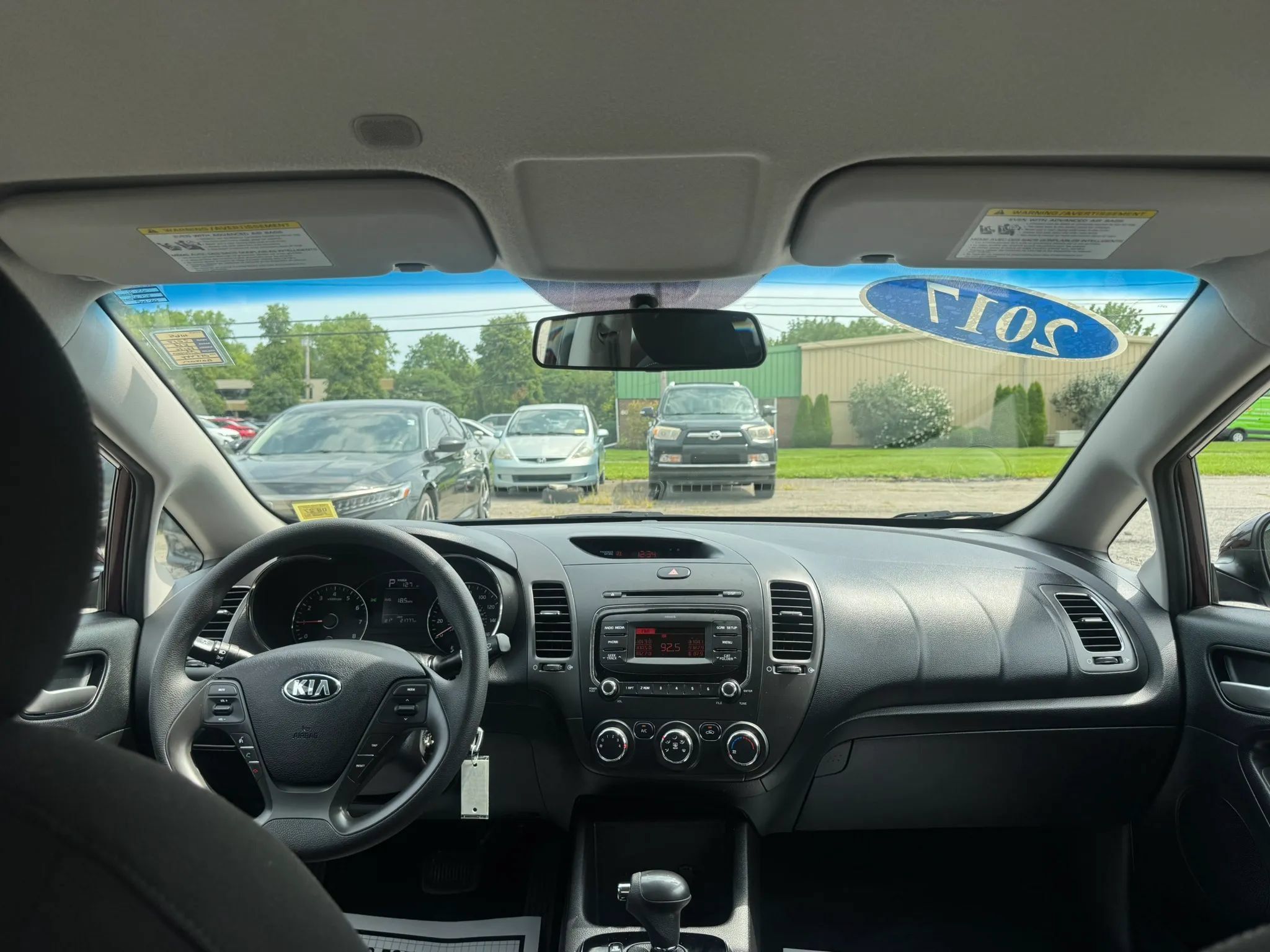 Used 2017 Kia Forte LX FWD image 2