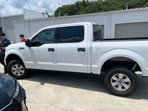 Used 2020 Ford F150 XLT w/ Equipment Group 301A Mid RWD image 7