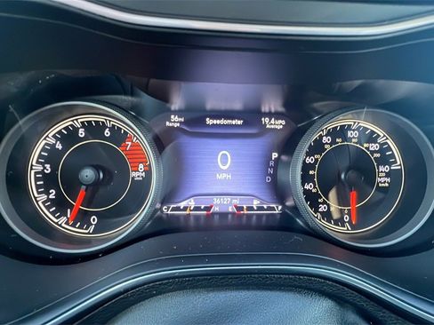 Used 2021 Jeep Cherokee Trailhawk w/ Premium Leather Package image 19