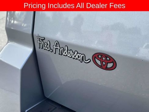 Used 2025 Toyota 4Runner SR5 AWD/4WD image 12