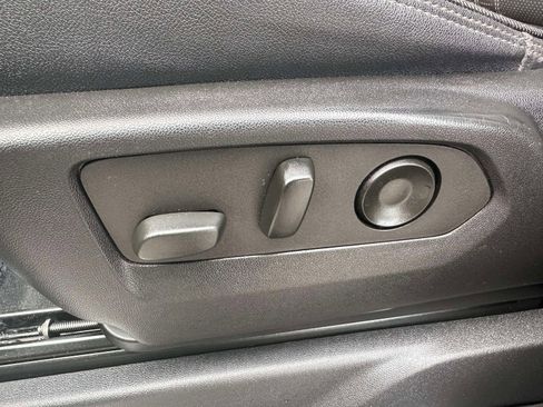 Certified 2022 Chevrolet Silverado 1500 High Country w/ High Country Premium Package image 22