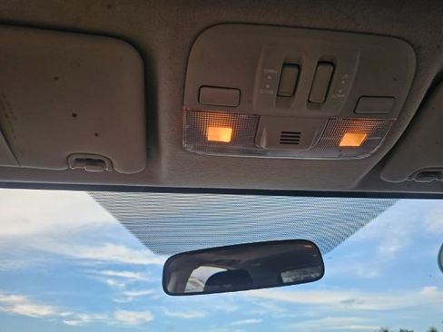 Used 2014 Subaru Crosstrek 2.0i Premium w/ Moonroof Package image 23