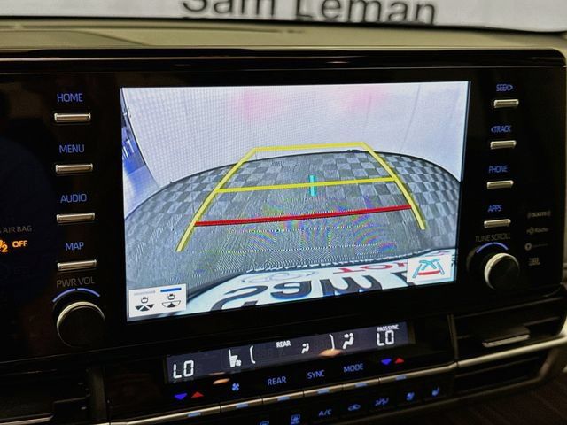 Used 2024 Toyota Sienna Limited AWD/4WD image 14