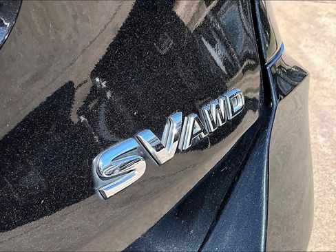 Used 2017 Nissan Rogue SV w/ Midnight Edition Package image 10