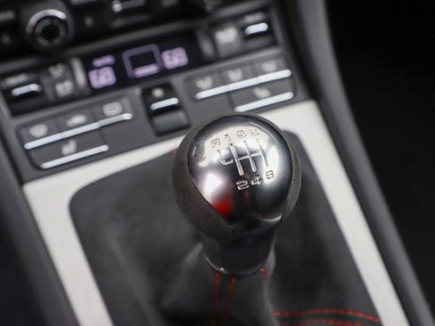 Used 2016 Porsche Cayman GT4 image 24