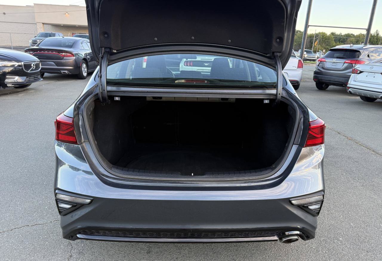 Used 2019 Kia Forte S FWD image 10