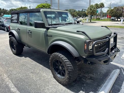 Used 2022 Ford Bronco 4-Door w/ Sasquatch Package AWD/4WD image 4