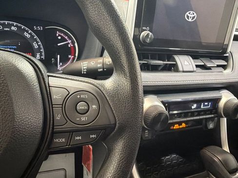 Used 2024 Toyota RAV4 LE AWD/4WD image 25